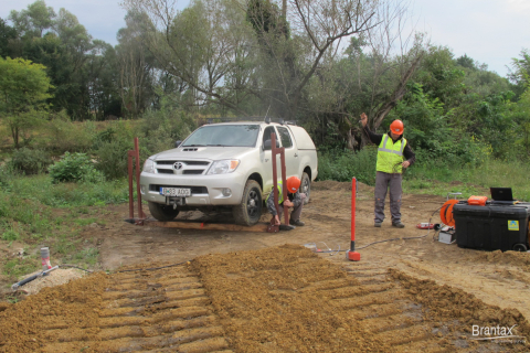 Down-Hole (DH) and Cross-Hole (SH) (4)